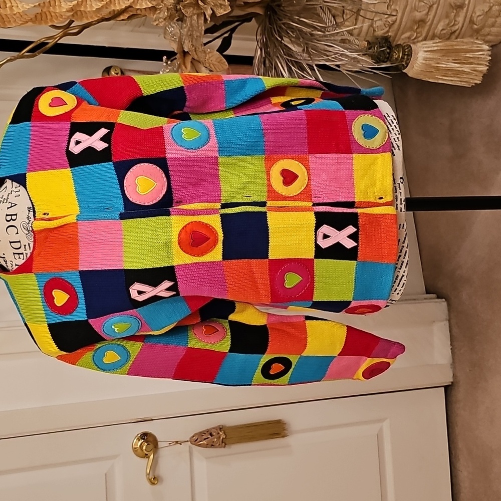 ADORABLE MUTI COLOR SWEATER
